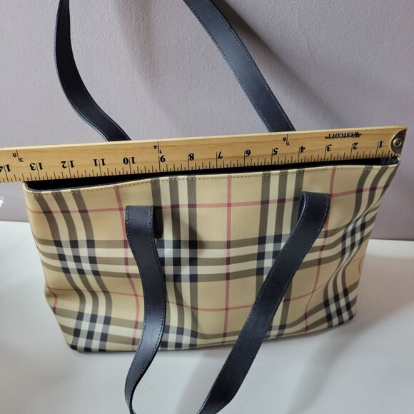 Burberry handbag shoulder bag - Great condition - Picture 15 of 16